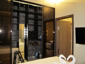 2 slaapkamers, een strijkplank/strijkijzer, gratis wifi, beddengoed