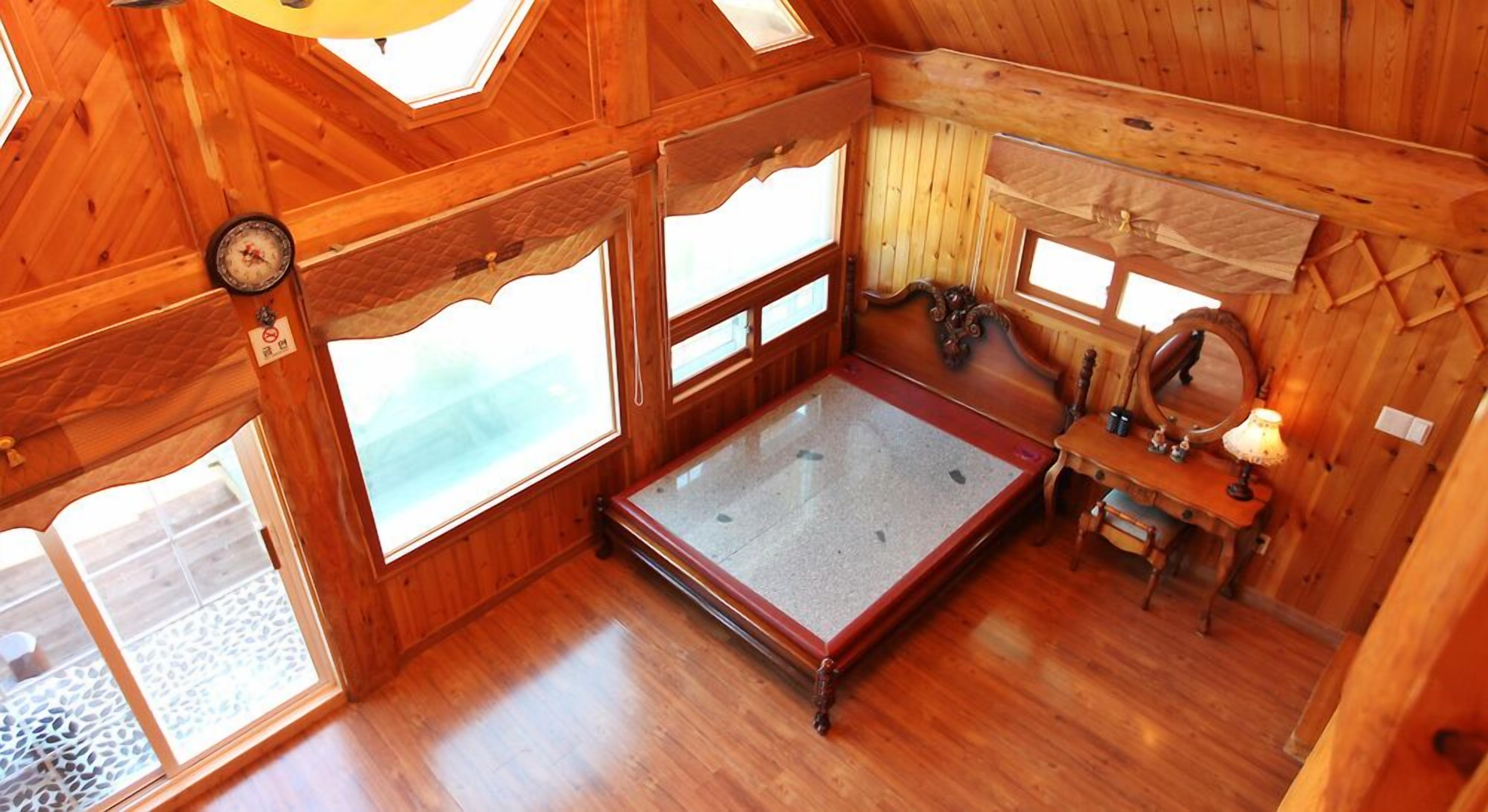 향적 (복층) | 1 개의 침실, 노트북 작업 공간, 무료 WiFi