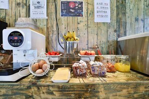 Deluxe Breakfast PKG