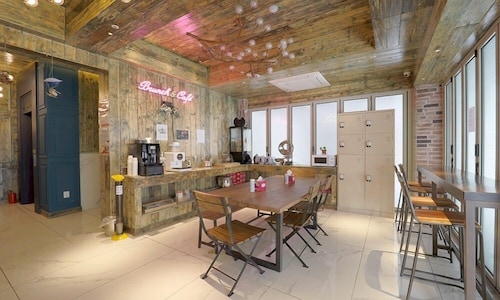 February Hotel Busan Gangseo Annex Building 