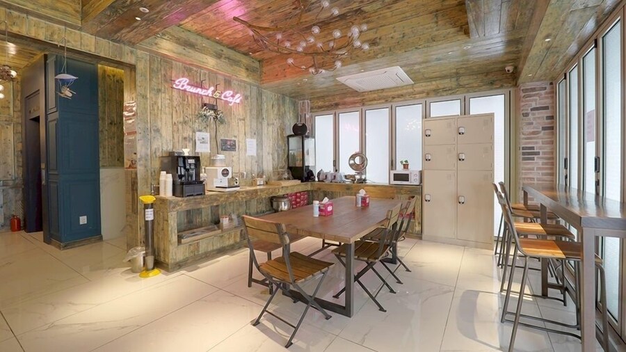 February Hotel Busan Gangseo Annex Building