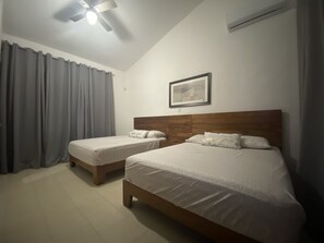 4 chambres, fer et planche à repasser, Wi-Fi, literie fournie