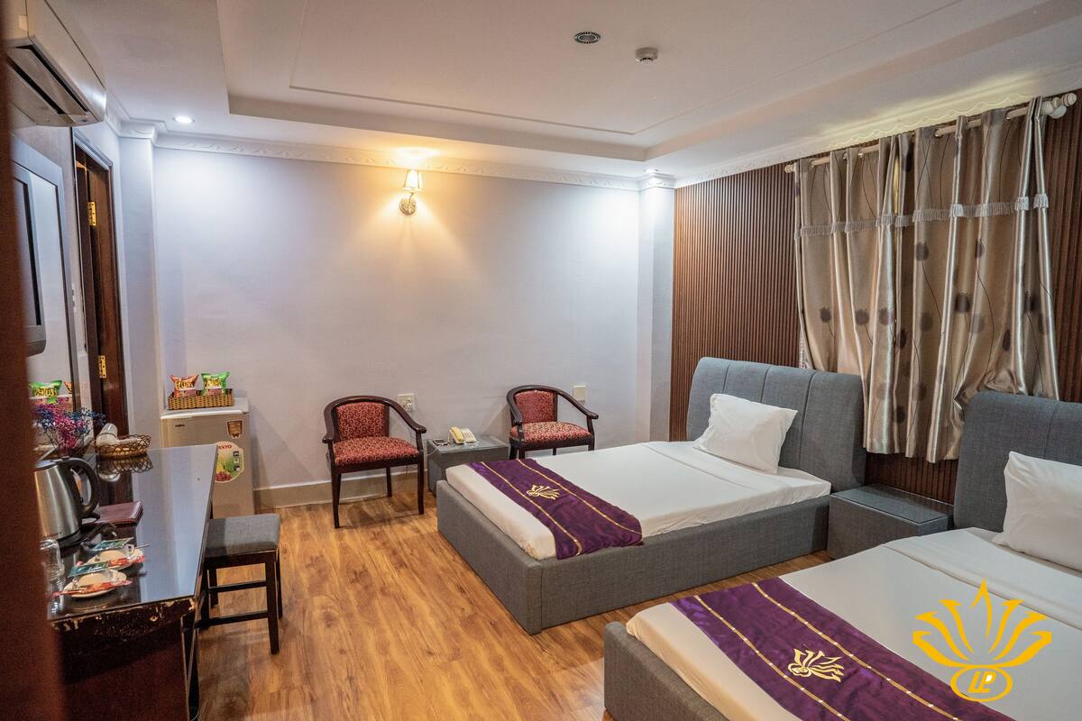 Superior Twin Room | Minibar, desk, soundproofing, free WiFi