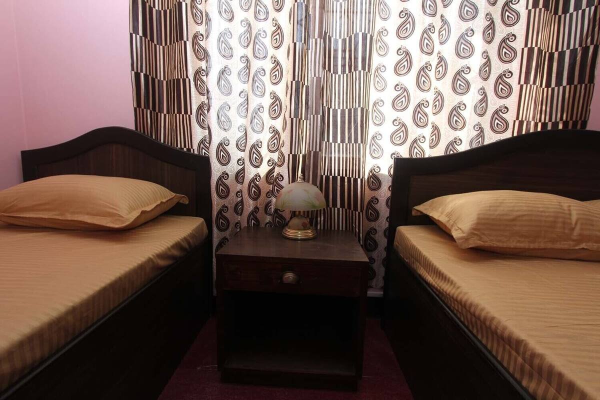 Basic Double Room | WiFi (free)
