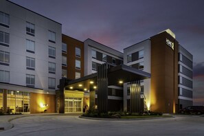 Exterior - Home2 Suites by Hilton Fort Wayne North (Fort Wayne)