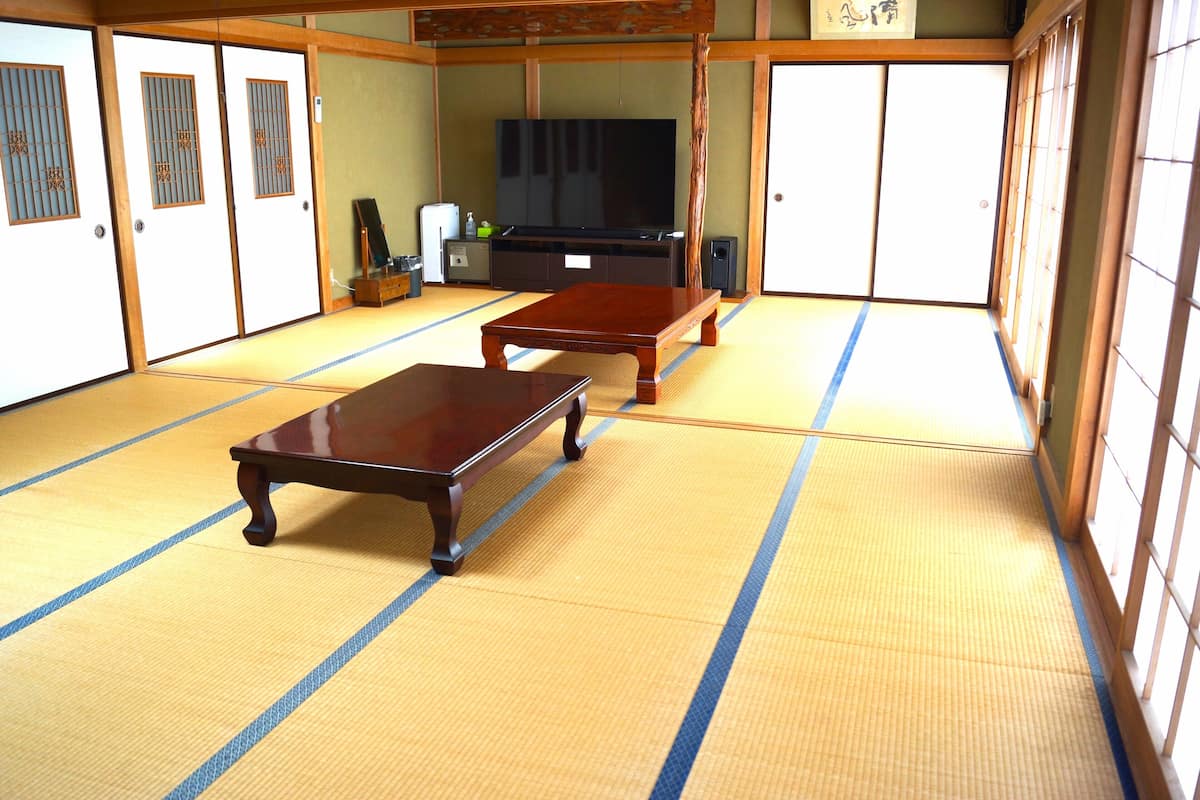 Japanese Style Room for 14 Guests | In-room safe, free WiFi