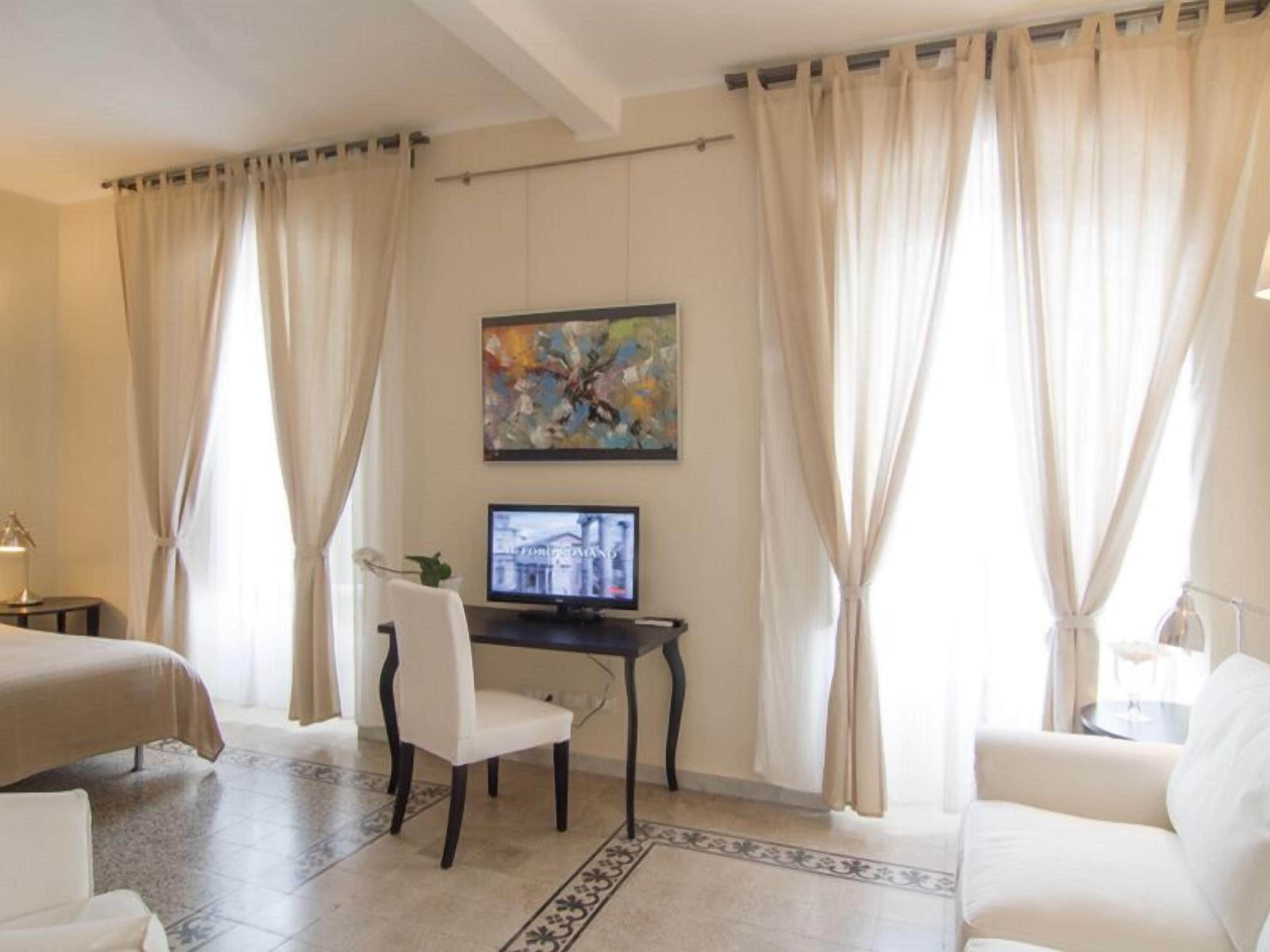 高級雙人或雙床房, 城市景觀 (Suite) | 免費無線上網、床單