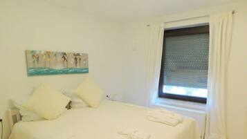 1 bedroom, in-room safe, iron/ironing board, WiFi