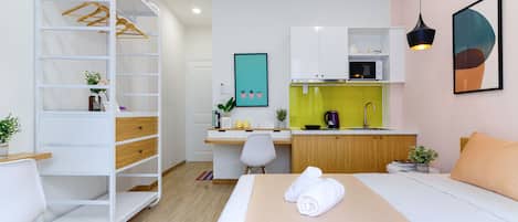 Estudio de lujo, 1 cama Queen size, para no fumadores | Escritorio, tabla de planchar con plancha y wifi gratis
