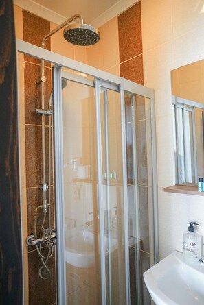 Standart Meydan Manzarali Oda | Salle de bain