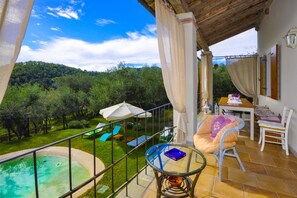 Outdoor dining - Villa / Independent home in Camaiore with 3 bedrooms sleeps 6 (Camaiore)