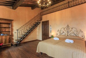 4 Schlafzimmer, Bügeleisen/Bügelbrett, Reisekinderbett, kostenloses WLAN