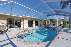 Beheizter Pool