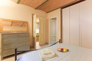 3 Schlafzimmer, Bügeleisen/Bügelbrett, Reisekinderbett, kostenloses WLAN