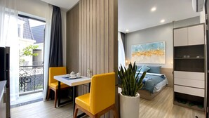 Studio Comfort | Makan di kamar