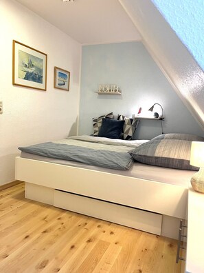 2 chambres, lit de bébé portatif, Wi-Fi, literie fournie