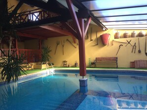 Indoor pool, pool loungers