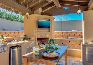 Outdoor dining