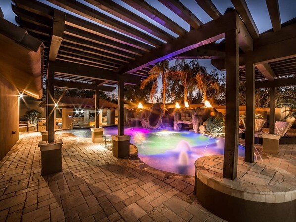 Property grounds - Mountain view retreat |Pool| |Hot tub| |Misters| (Paradise Valley)