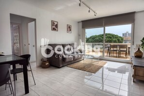 TV - APARTMENT WITH AIR CONDITIONING & BIG TERRACE AT 5 MINUTES FROM THE MAIN BEACH (Platja d'Aro)
