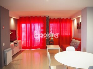 Dining - APARTMENT WITH A/C IN THE CENTER OF PLATJA D'ARO, AT 5 MINUTES FROM THE BEACH (Platja d'Aro)