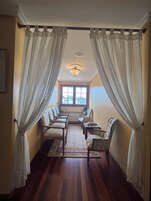 20-inch flat-screen TV with digital channels, iPod dock, MP3 dock