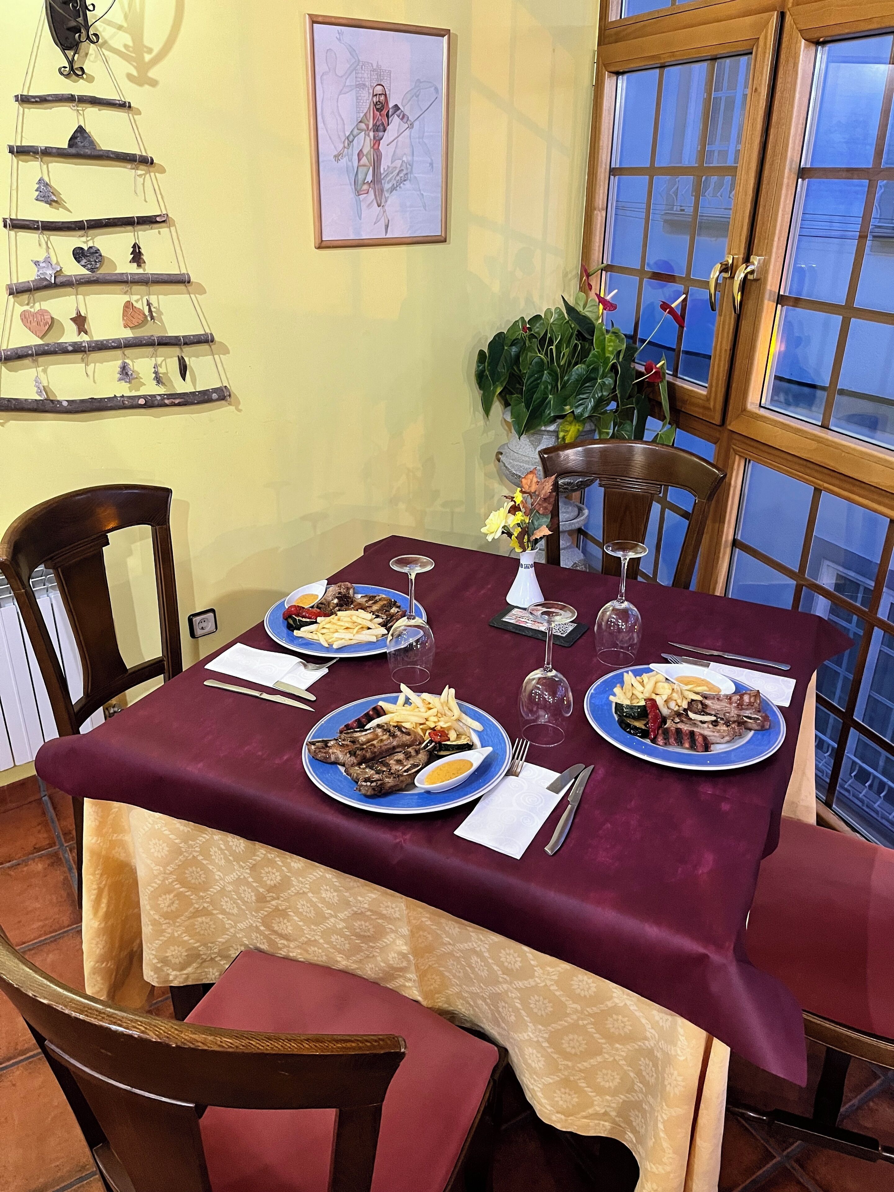 Se sirven desayunos, almuerzos y cenas
