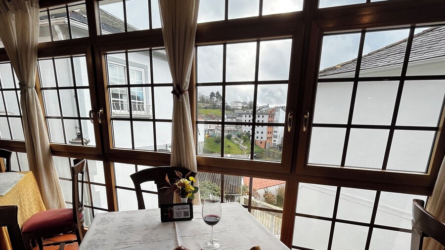 Hotel Caldelas Sacra rústico 3 estrellas