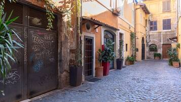 Enceinte de lâhĂ©bergement