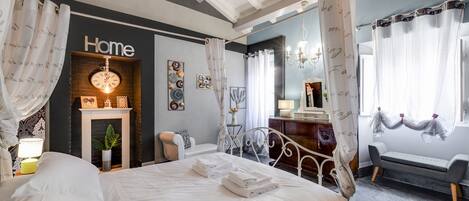 2 slaapkamers, een strijkplank/strijkijzer, wifi, beddengoed