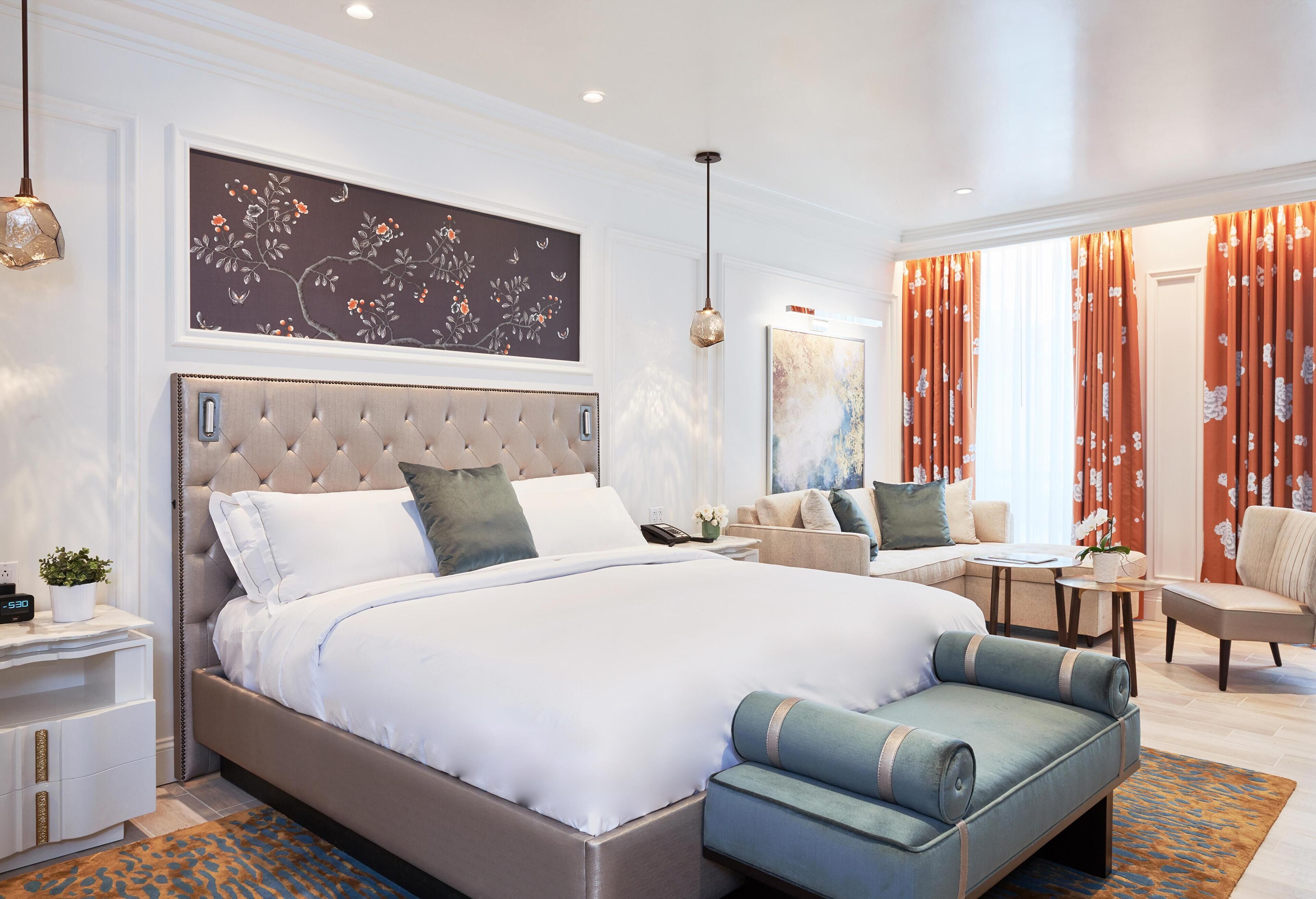 Televisión de pantalla plana, películas con cargo