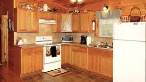 小屋, 2 間臥室 | 私人廚房 | 咖啡機/沖茶器、電冰箱、烤箱