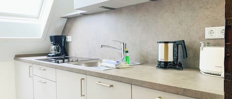 冰箱、炉灶、洗碗机、茶具/咖啡用具