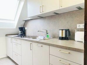 Fridge, stovetop, dishwasher, coffee/tea maker - House Eckelmann Tinnum (Tinnum)