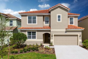 ハウス ベッド (複数台) (ST016V: 10 Bed, Treehouse, Harry Pott) | 外観