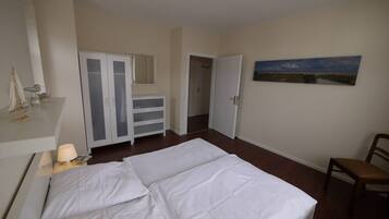 Individually furnished, blackout curtains