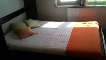 Apartment | 2 bedrooms, individually furnished, blackout curtains