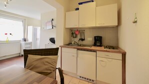 Apartment | Private kitchen - Ferienwohnungen Riegenhagen (Borkum)