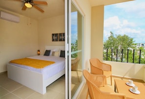 Luxury Apartment, 3 Bedrooms | 3 bedrooms, desk, iron/ironing board, free WiFi - Selvanova by Select (Playa del Carmen)