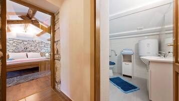 House | 3 bedrooms, free WiFi