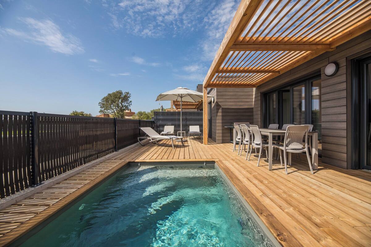 House, 4 Bedrooms, Private Pool | Teres/patio