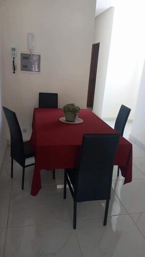 Apartment, 3 Bedrooms | In-room dining - Paris  Résidence (Dakar)