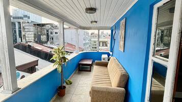 Family Apartment, 2 Bedrooms | Bathroom | Shower, hair dryer, towels, soap