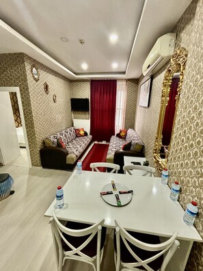 Deluxe Apartment, 1 Bedroom | Premium bedding, in-room safe, individually decorated