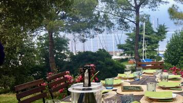 Ristorazione all'aperto