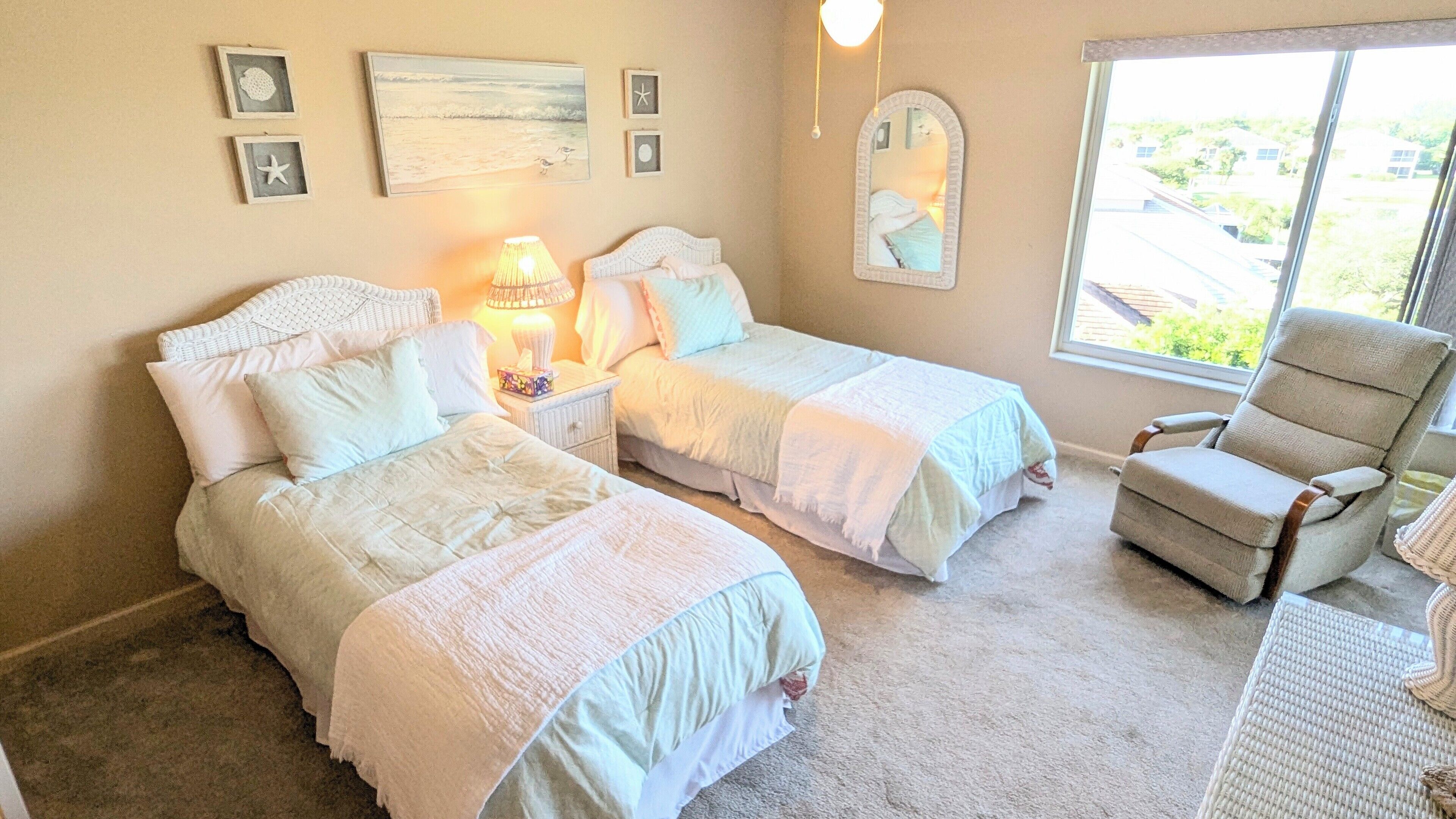 2 chambres, fer et planche à repasser, accès Internet, draps fournis