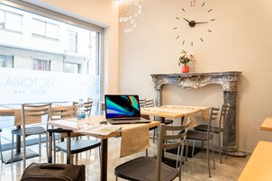 Área de estar no saguão