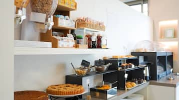 Desayuno buffet todos los días (con cargo)