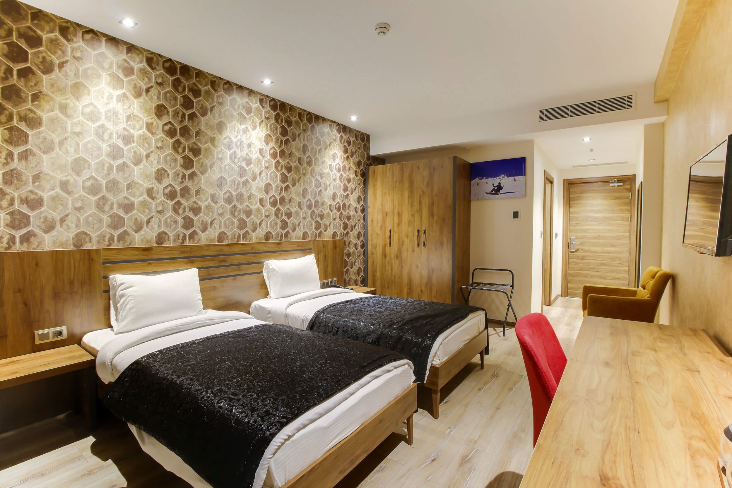 deluxe twin room | 1 bedroom, premium bedding, memory-foam beds, minibar