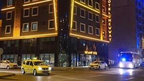 A hotel with a modern design, featuring a prominent 'HOTEL NEWWAY' sign. - Newway Hotel (Kocasinan)